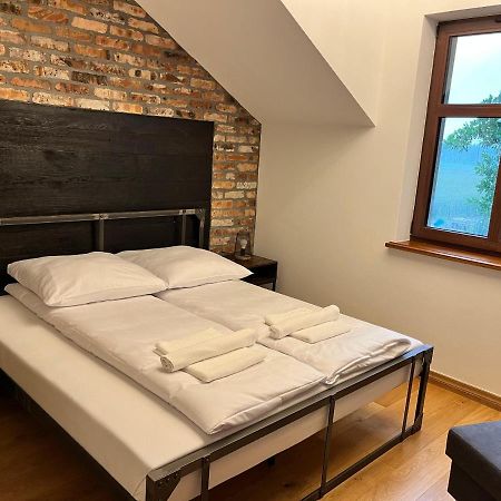 Dwor Gogolewo Nad Warta Bed & Breakfast Ksiaz Wielkopolski Екстериор снимка