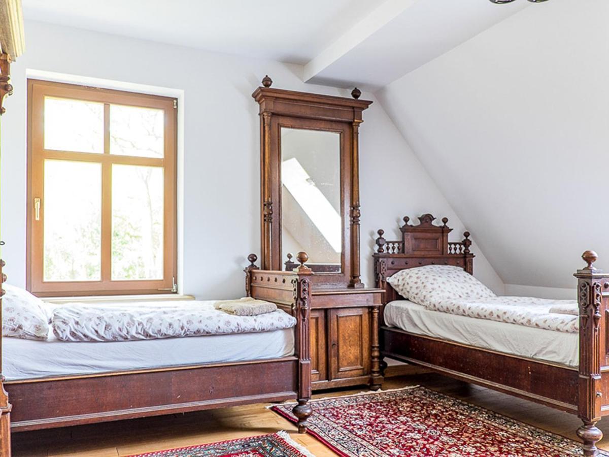 Dwor Gogolewo Nad Warta Bed & Breakfast Ksiaz Wielkopolski Екстериор снимка