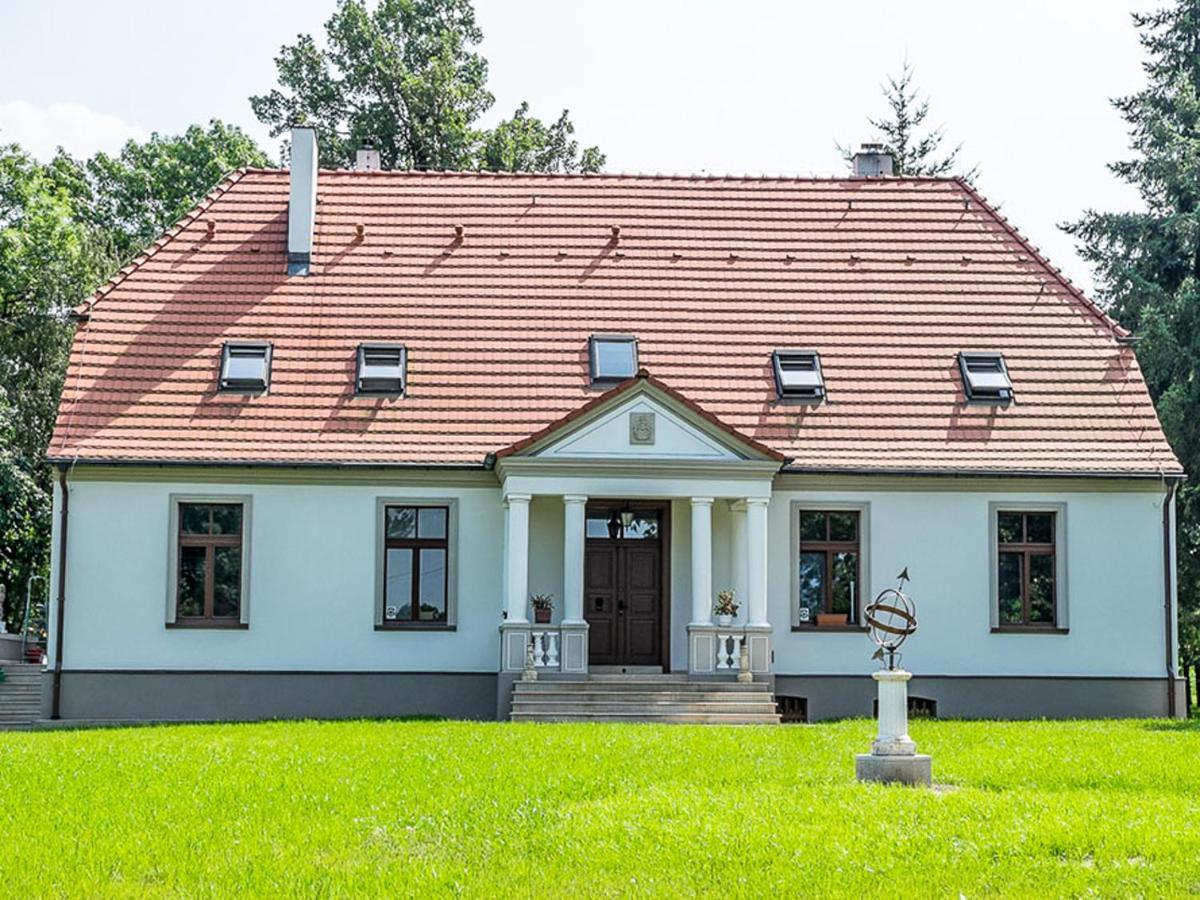 Dwor Gogolewo Nad Warta Bed & Breakfast Ksiaz Wielkopolski Екстериор снимка