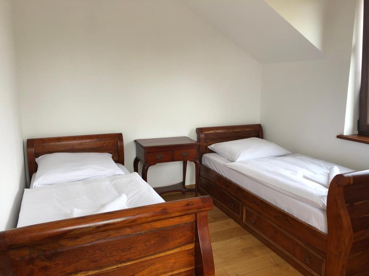 Dwor Gogolewo Nad Warta Bed & Breakfast Ksiaz Wielkopolski Екстериор снимка
