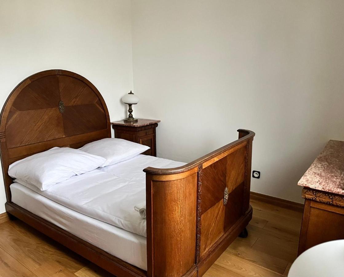 Dwor Gogolewo Nad Warta Bed & Breakfast Ksiaz Wielkopolski Екстериор снимка