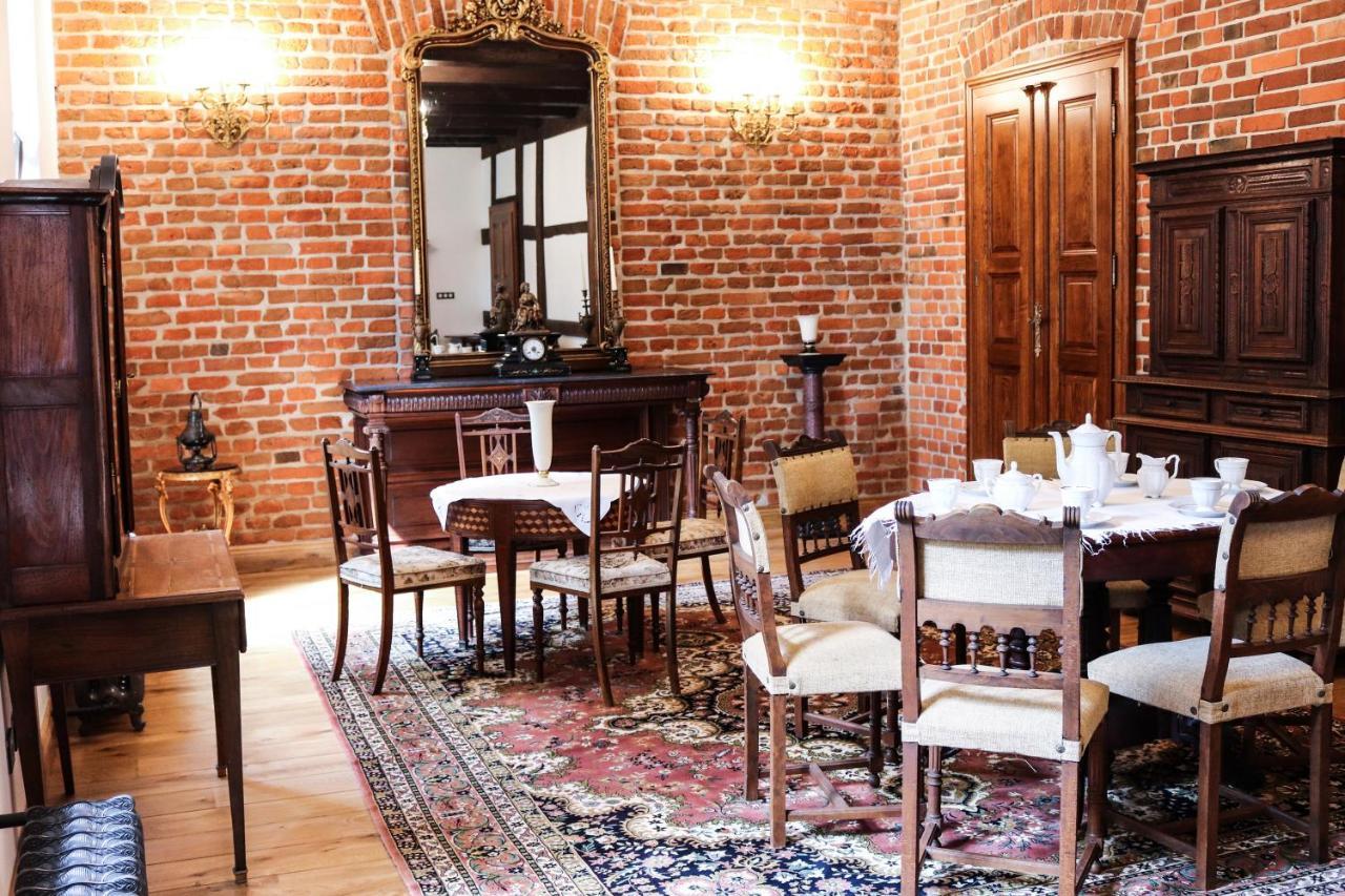 Dwor Gogolewo Nad Warta Bed & Breakfast Ksiaz Wielkopolski Екстериор снимка