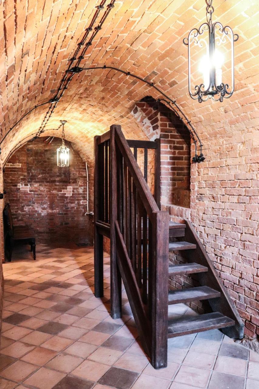 Dwor Gogolewo Nad Warta Bed & Breakfast Ksiaz Wielkopolski Екстериор снимка